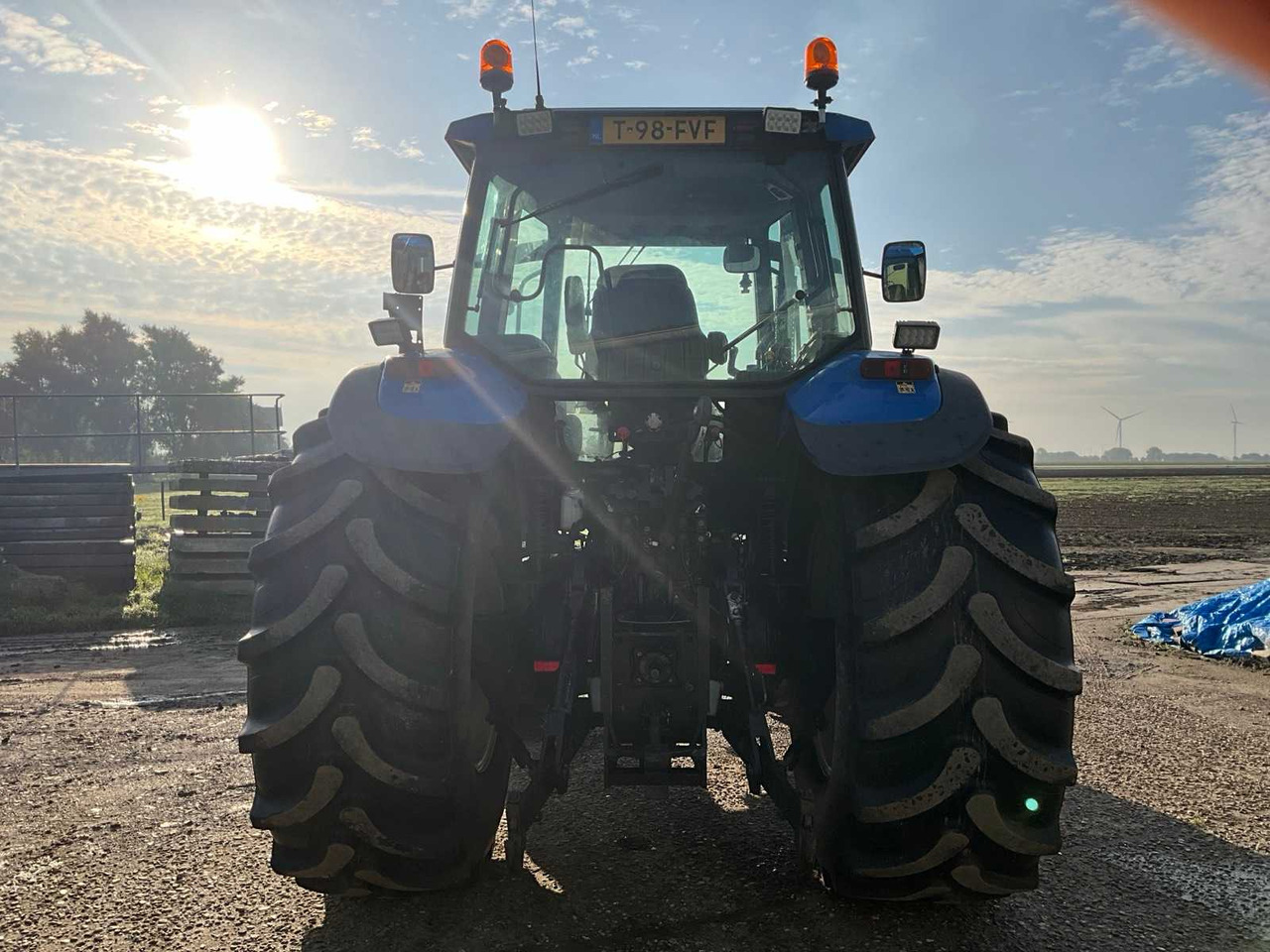 Tracteur agricole New holland TM165