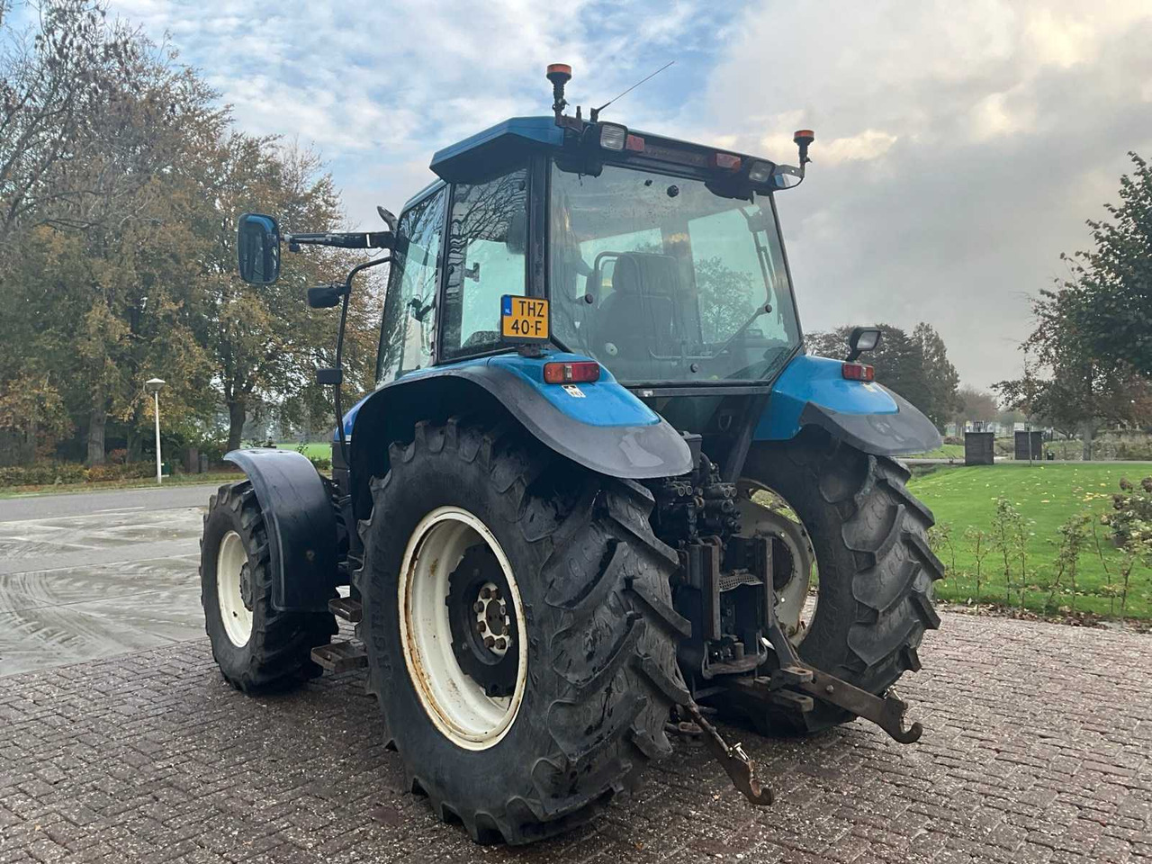 Tracteur agricole New holland TS90