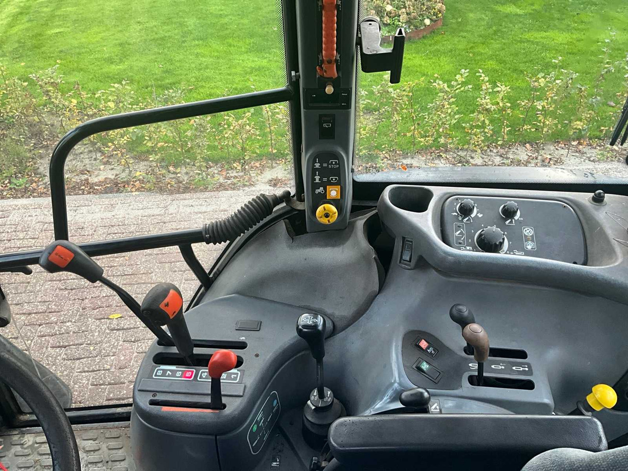 Tracteur agricole New holland TS90