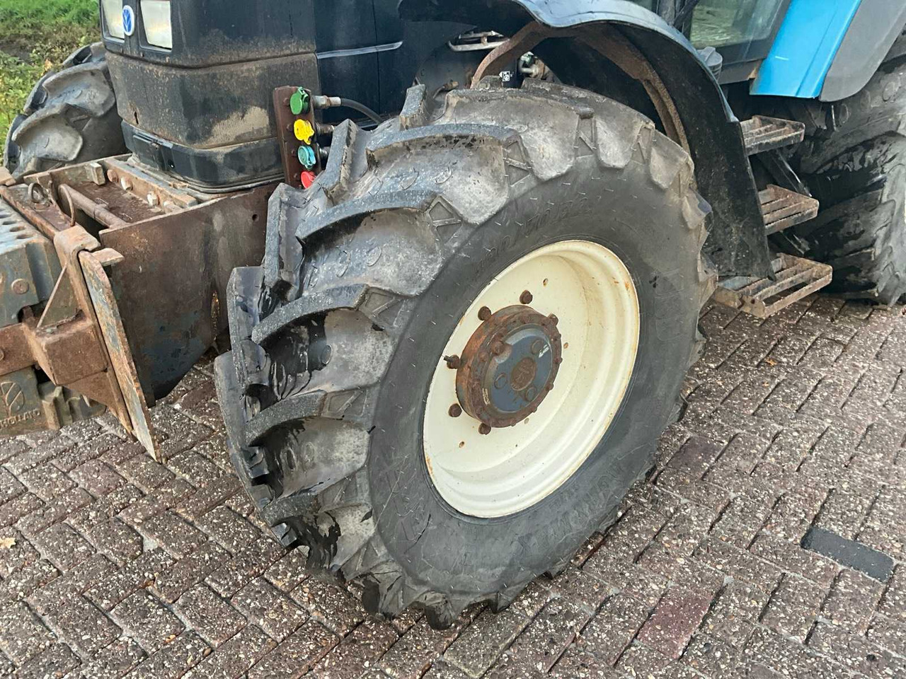 Tracteur agricole New holland TS90