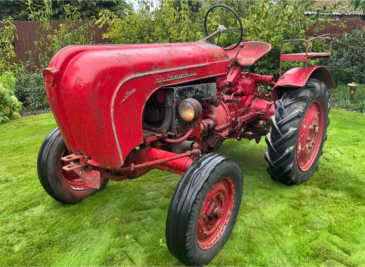 Tracteur agricole Porsche AP 17