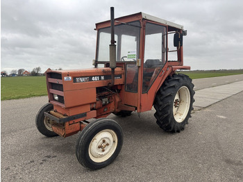 Tracteur agricole Renault 461