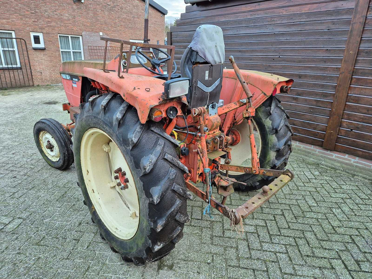 Tracteur agricole Renault 55