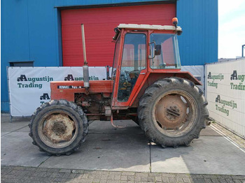 Tracteur agricole Renault 781-4