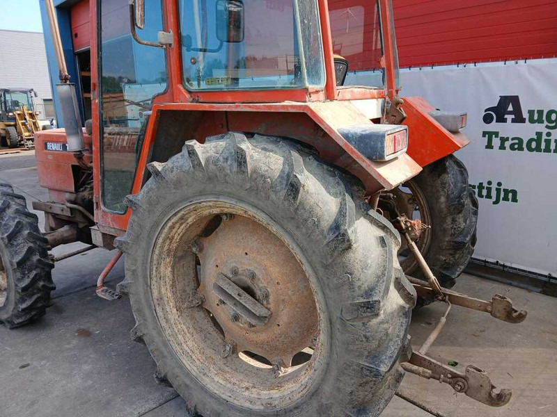 Tracteur agricole Renault 781-4