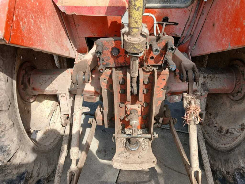 Tracteur agricole Renault 781-4