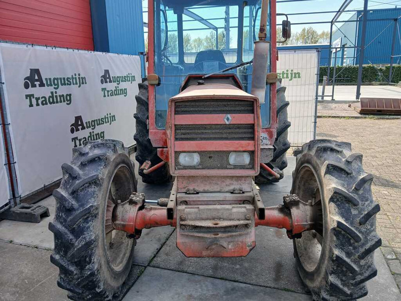 Tracteur agricole Renault 781-4