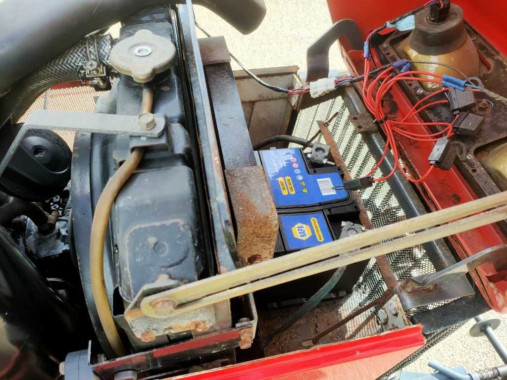 Tracteur agricole Shibaura s325