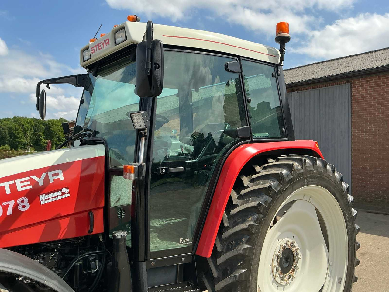 Tracteur agricole Steyr 9078