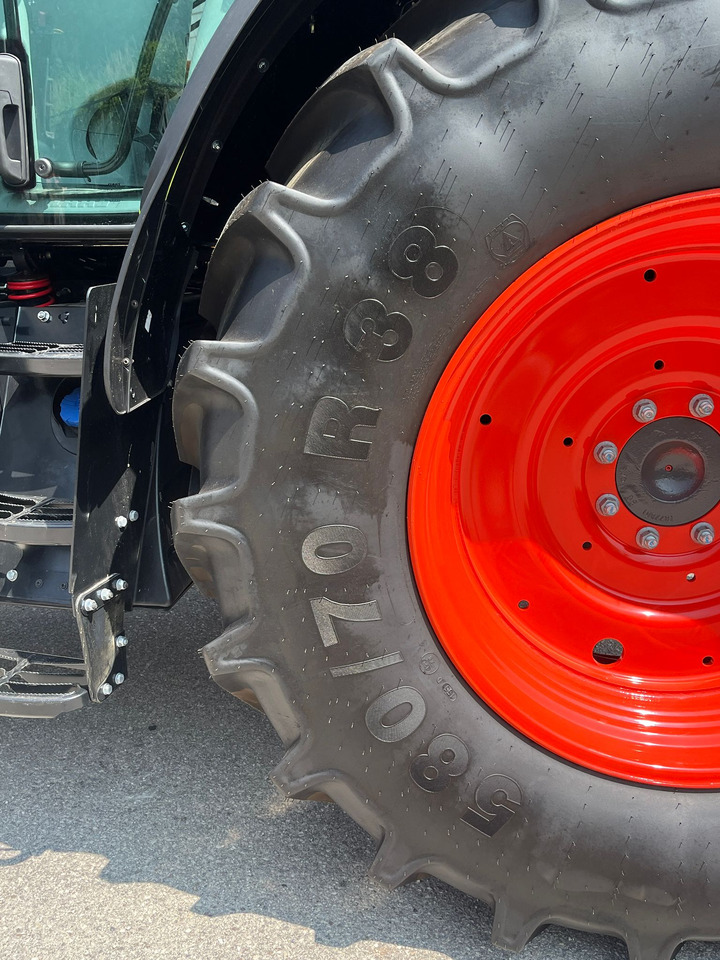 Tracteur agricole TRATTORE CLAAS ARION 630