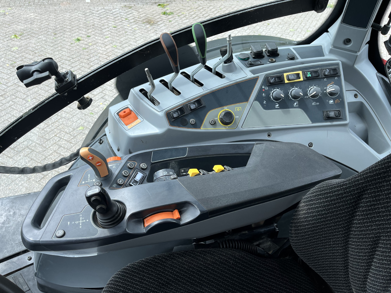 Tracteur agricole VALTRA N174 Active