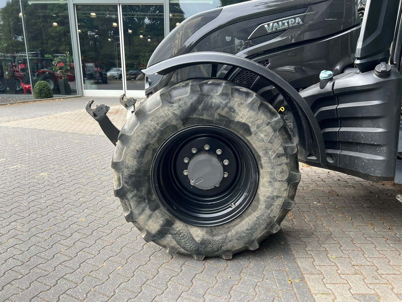 Tracteur agricole VALTRA T174 Versu