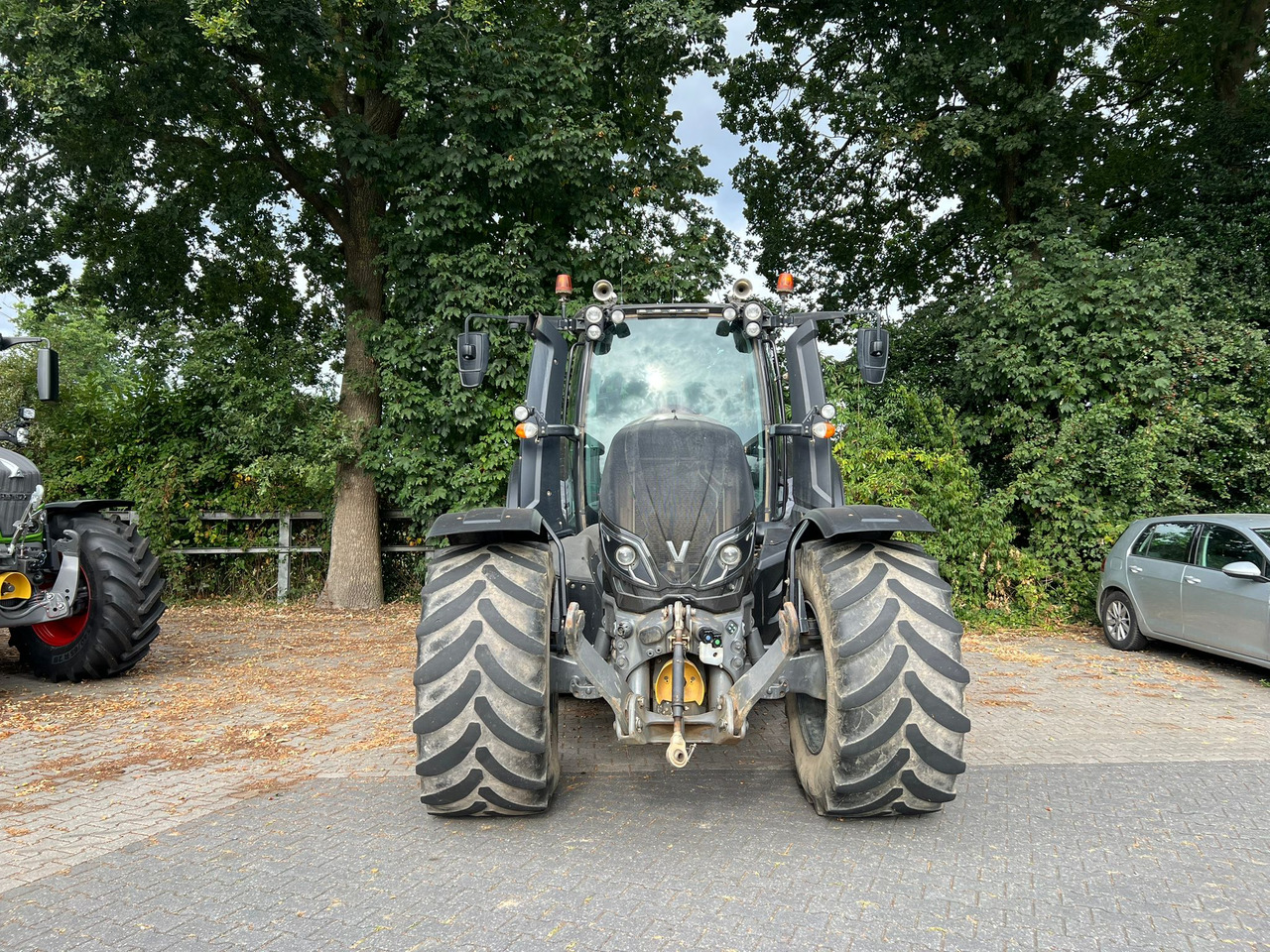 Tracteur agricole VALTRA T174 Versu