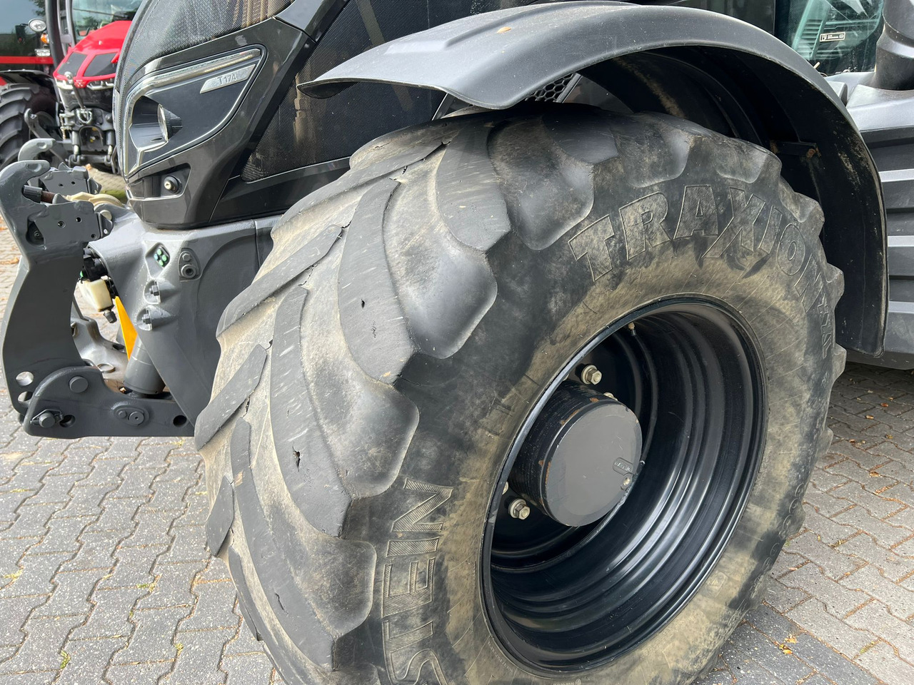 Tracteur agricole VALTRA T174 Versu