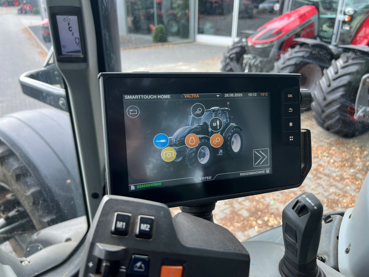 Tracteur agricole VALTRA T174 Versu