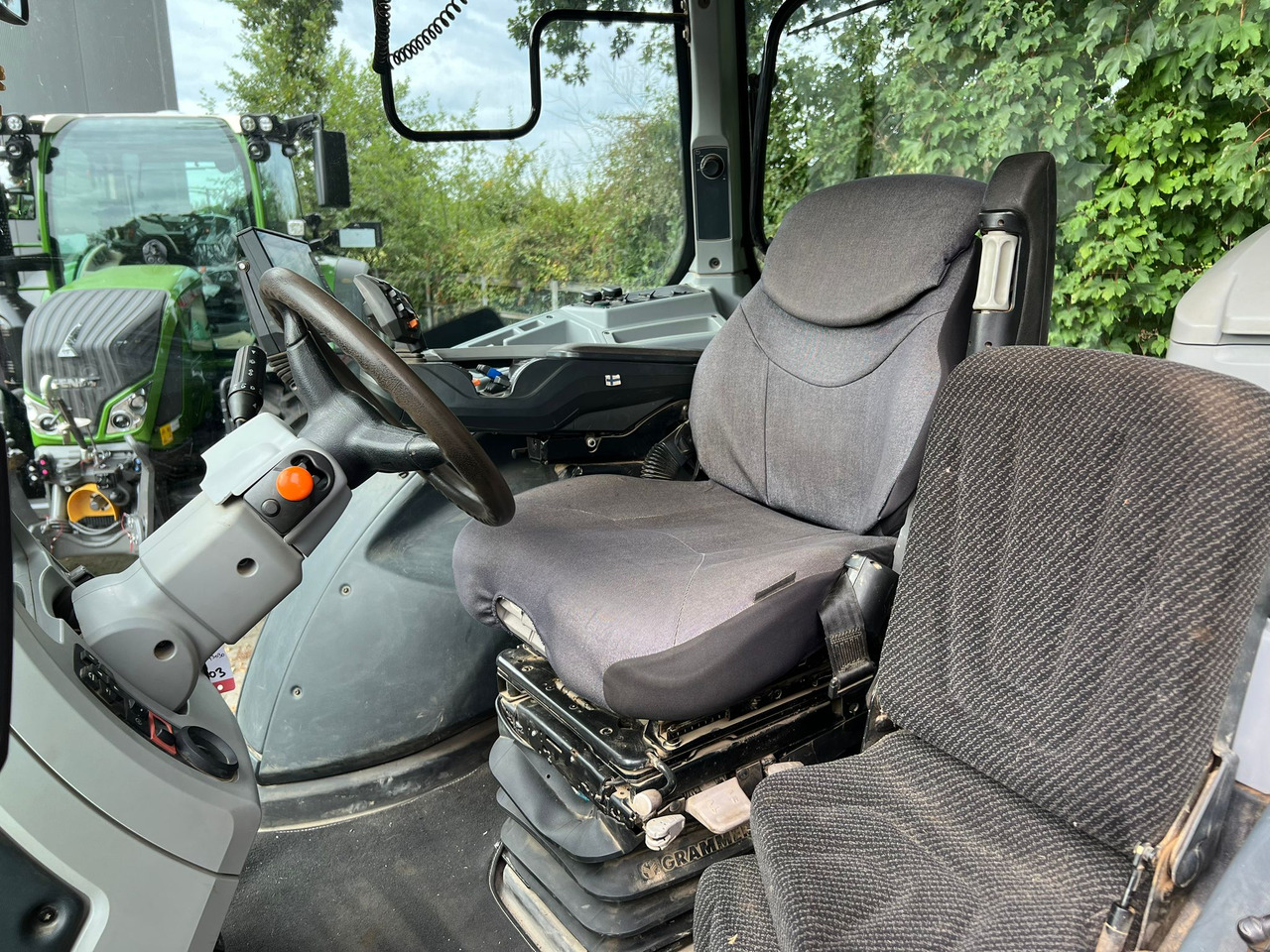 Tracteur agricole VALTRA T174 Versu