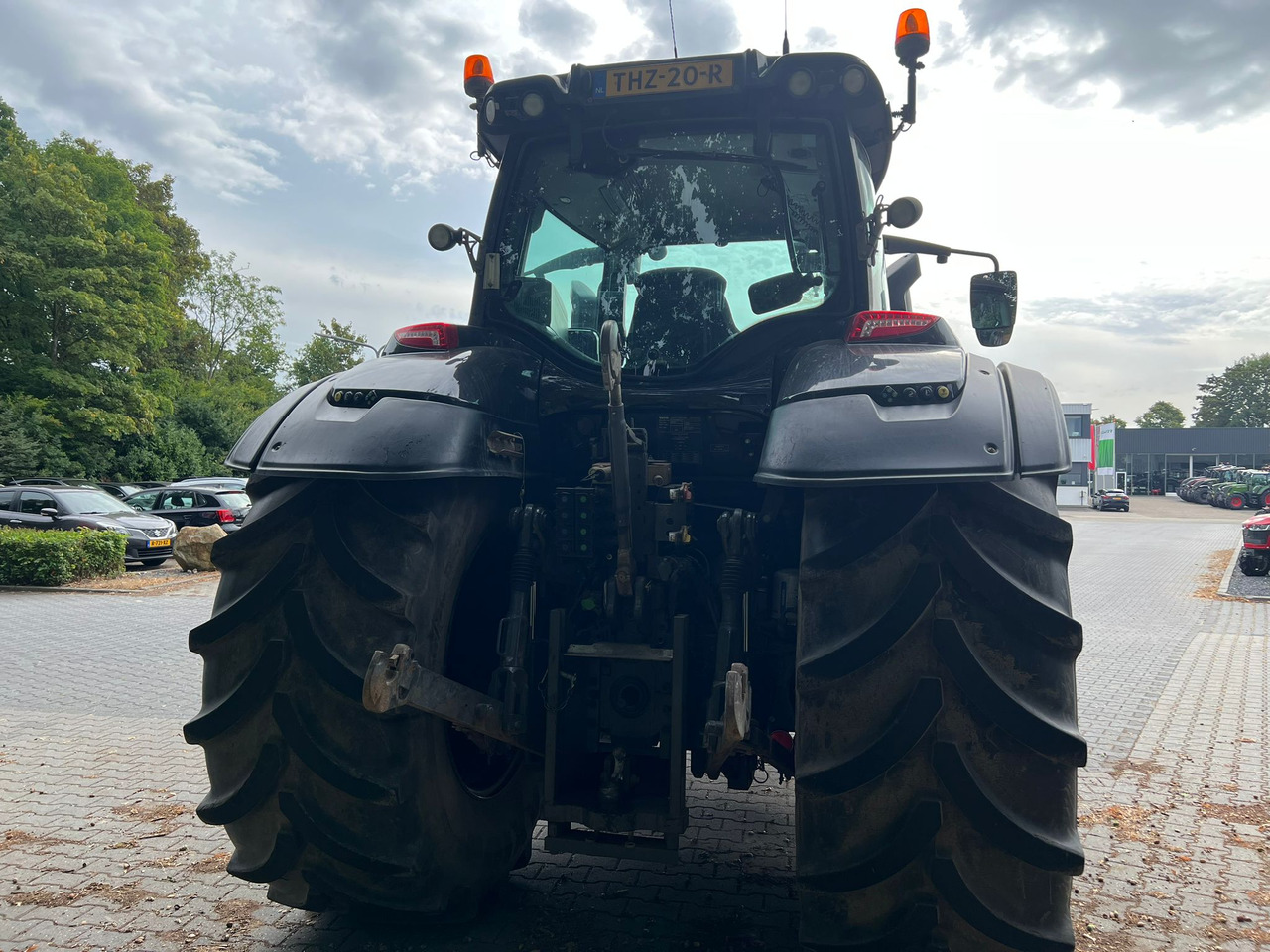 Tracteur agricole VALTRA T174 Versu