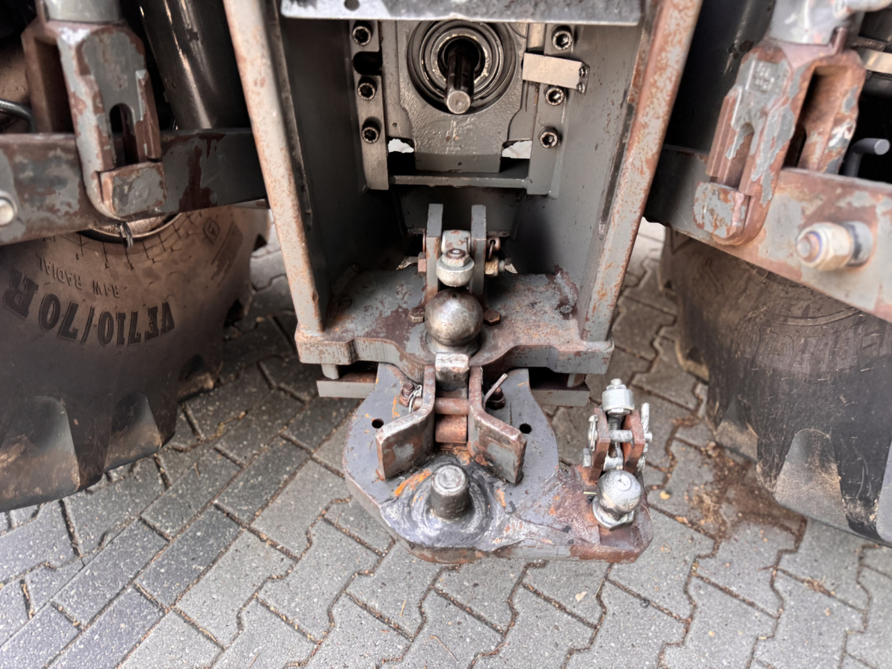 Tracteur agricole VALTRA T214 Direct