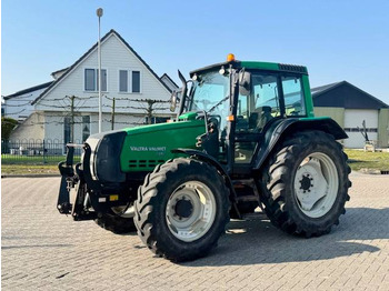 Tracteur agricole Valtra 6650 Hitech, FH+PTO, 8265 uur!