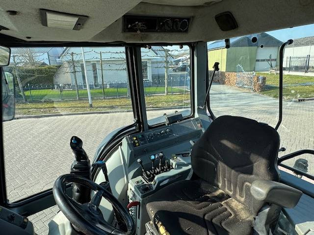 Tracteur agricole Valtra 6650 Hitech, FH+PTO, 8265 uur!
