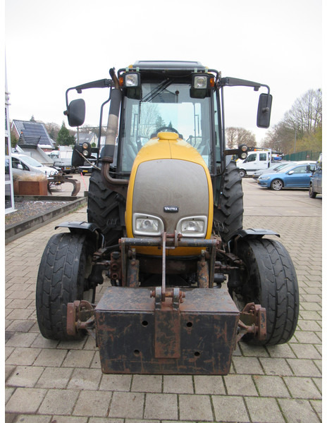 Tracteur agricole Valtra A75 4x2 + Fronthef VALMET