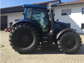 Tracteur agricole Valtra N 155e A