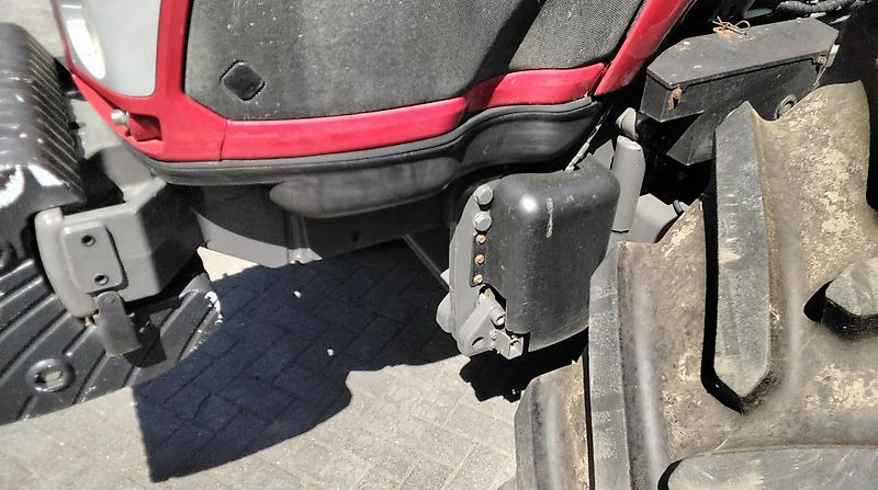Tracteur agricole Valtra T153 Versu