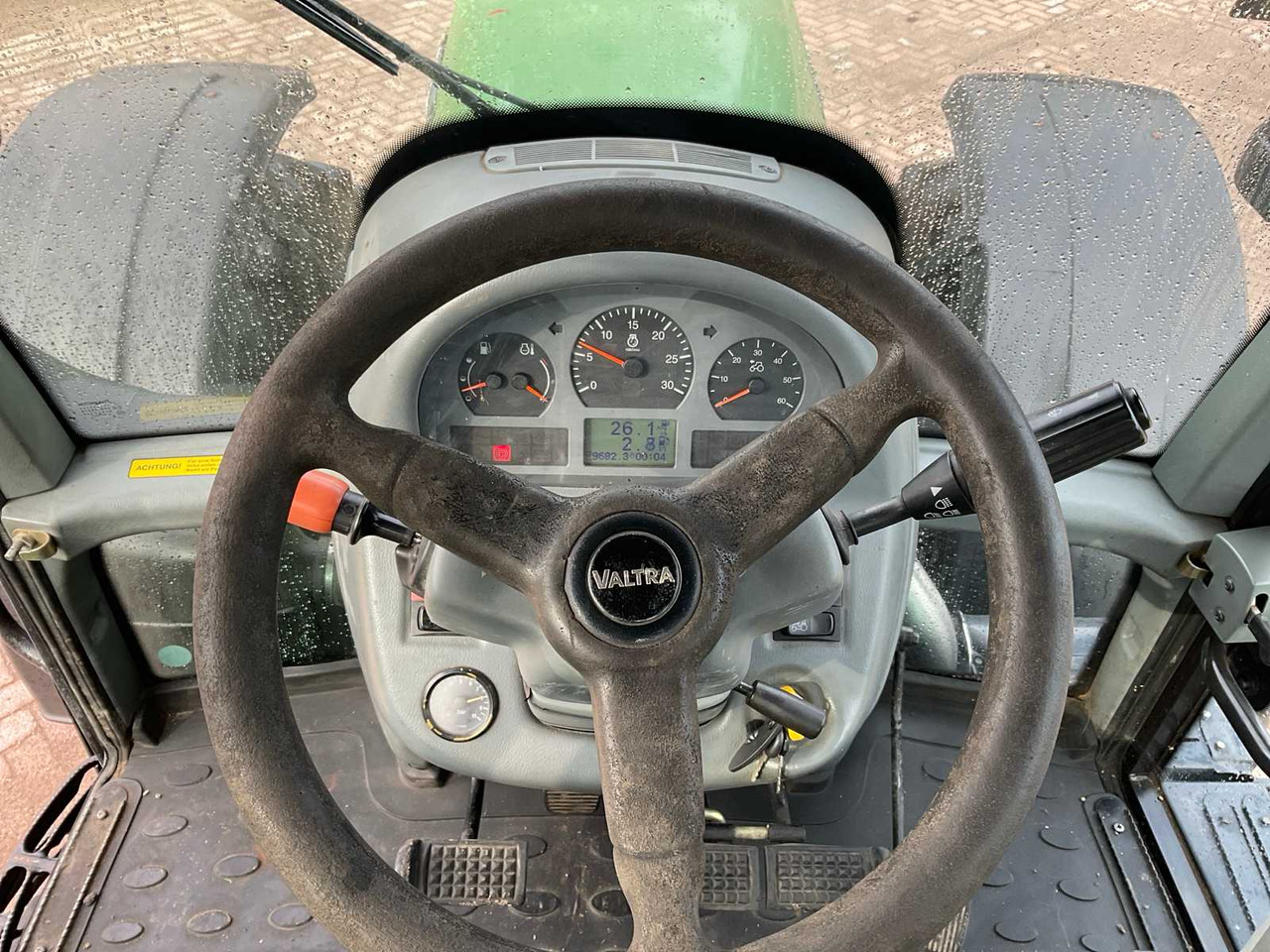 Tracteur agricole Valtra T163e