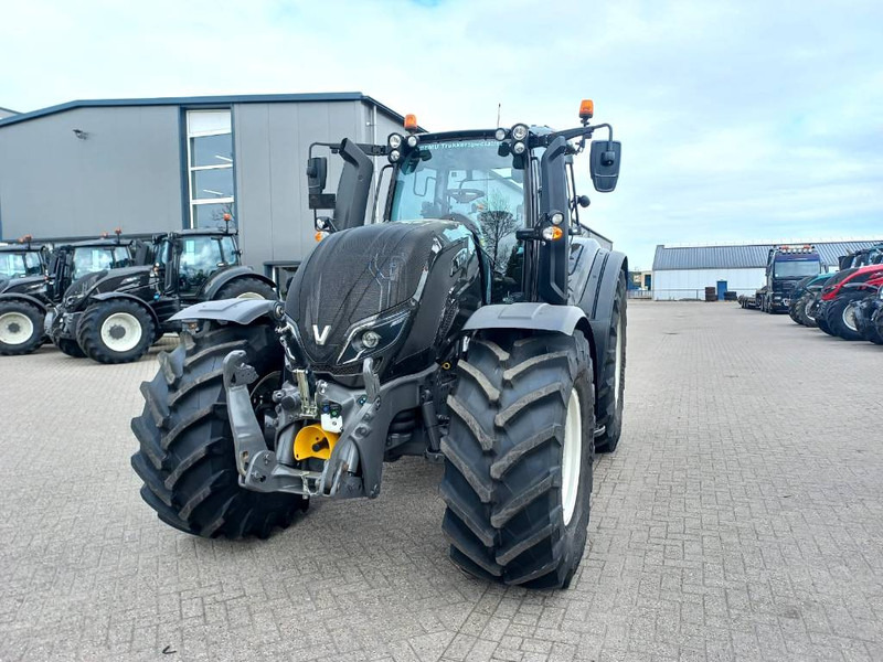 Tracteur agricole Valtra T174 Direct Smart Touch, 2021, 450 hours!