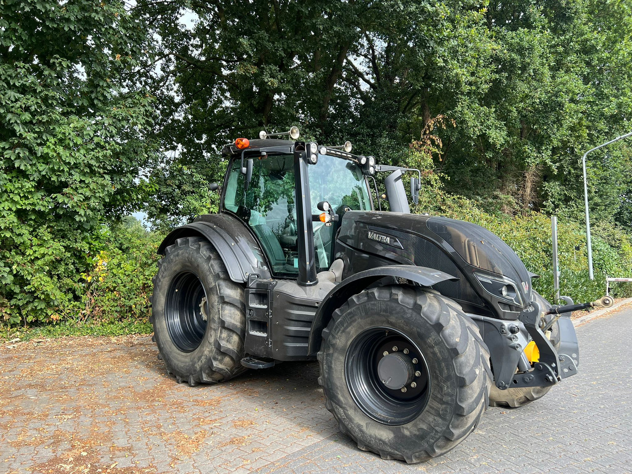 Tracteur agricole Valtra T174 Versu
