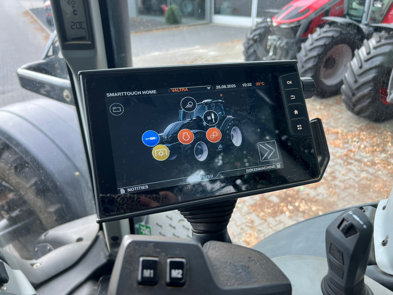 Tracteur agricole Valtra T174 Versu