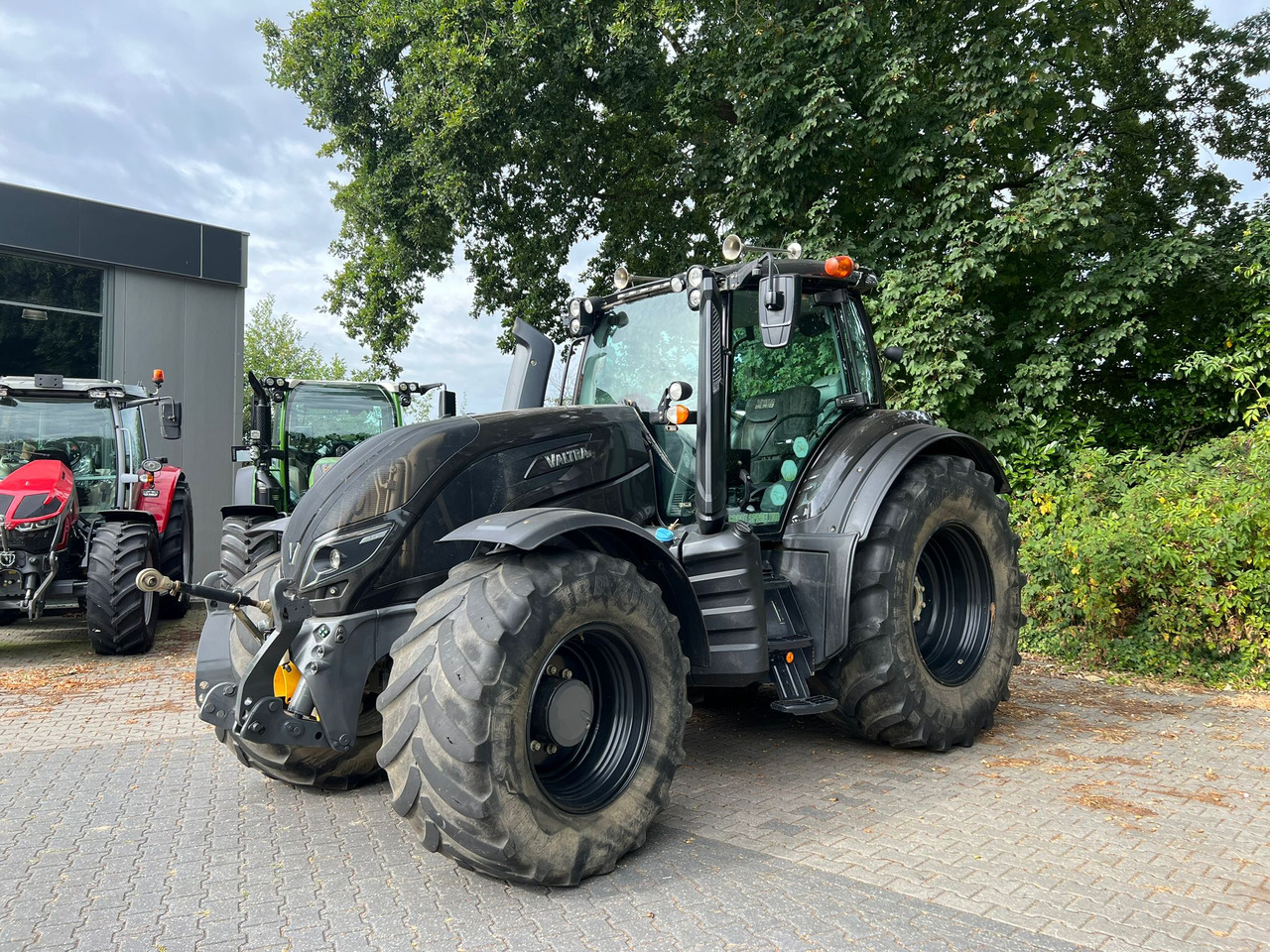 Tracteur agricole Valtra T174 Versu