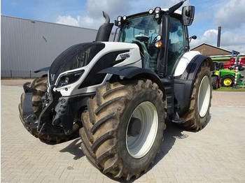 Tracteur agricole Valtra T214D Direct Smart Touch