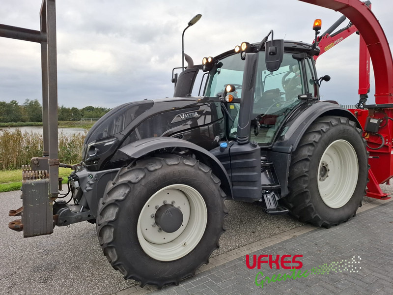 Tracteur agricole Valtra T 234 Direct TwinTrac