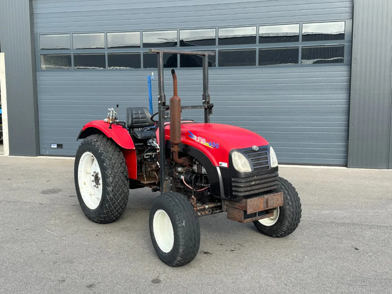 Tracteur agricole YTO 400 2-wd