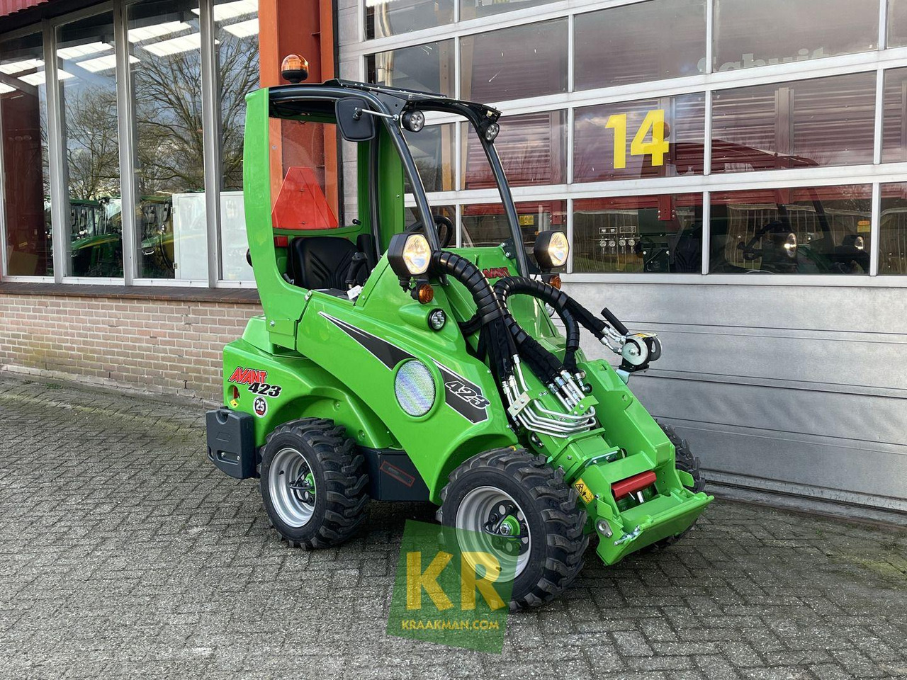 Valet de ferme 423 TDL Avant