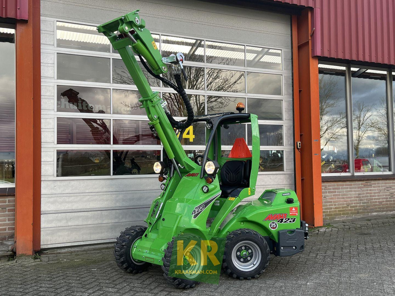 Valet de ferme 423 TDL Avant