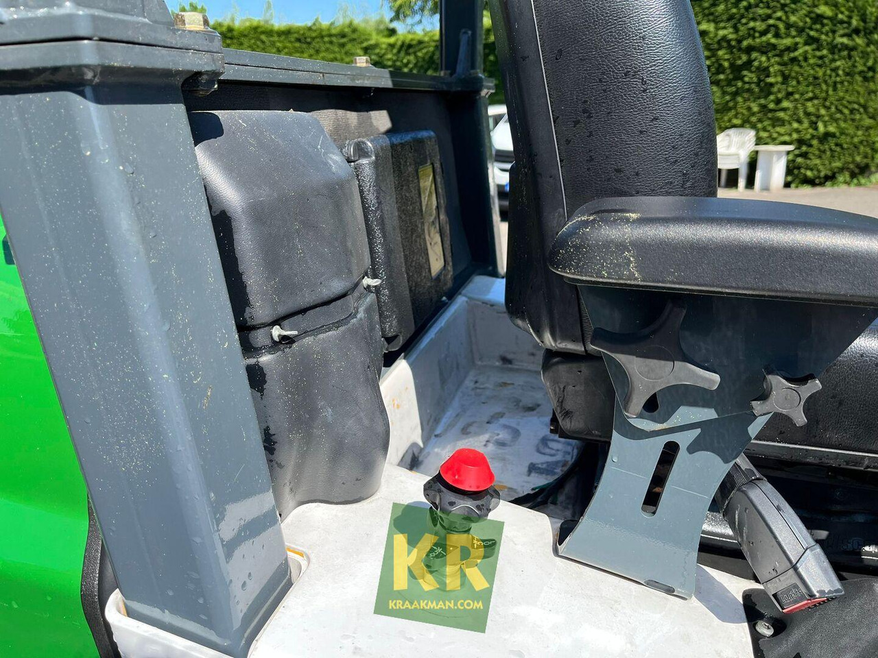 Valet de ferme AL400 GEHL