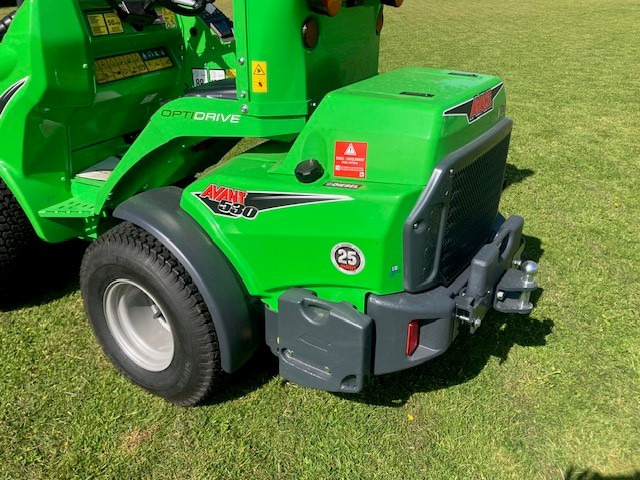 Valet de ferme AVANT 530 TDL