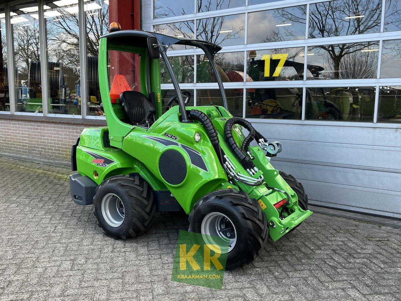 Valet de ferme Avant 635 TDL
