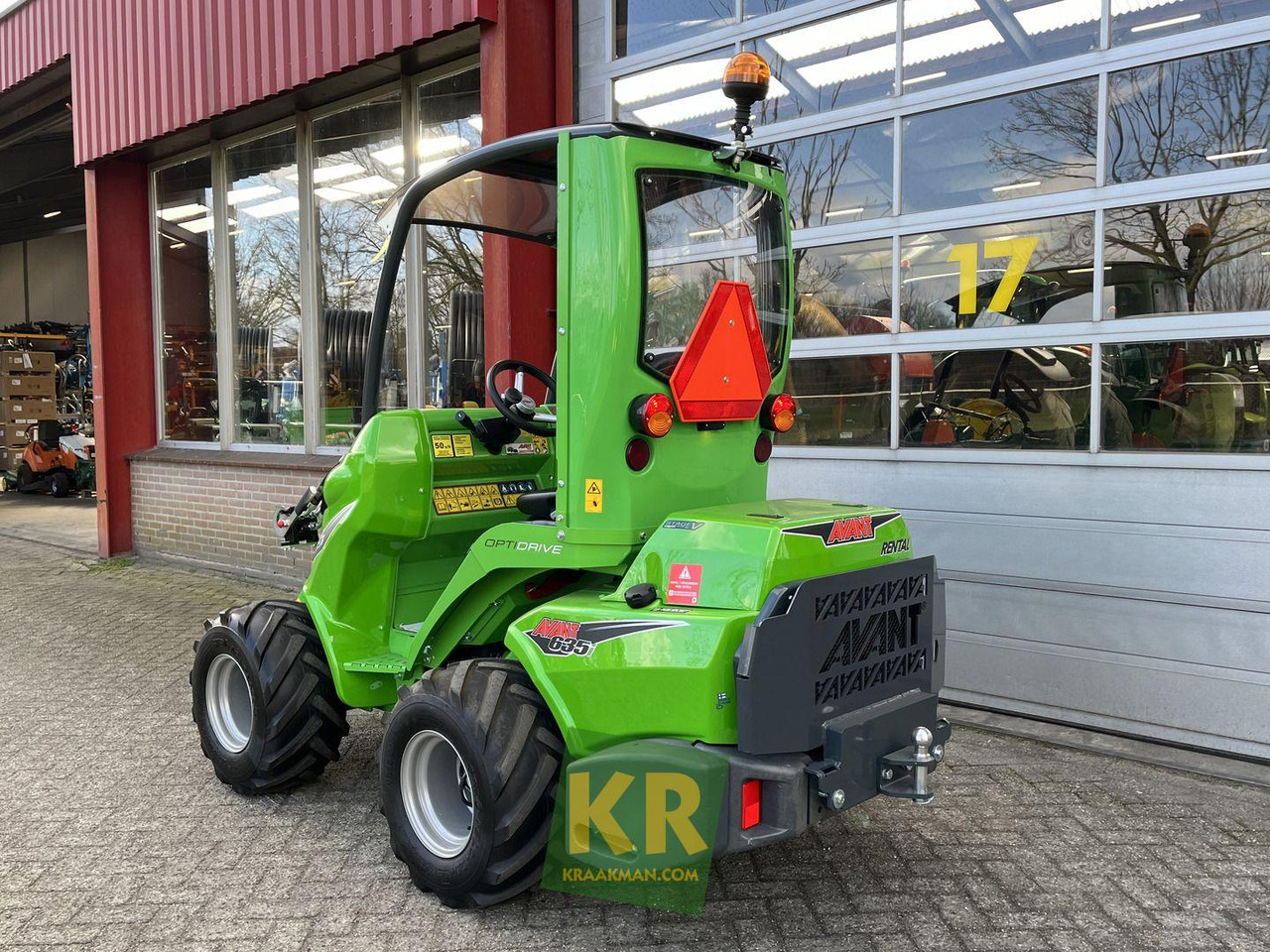 Valet de ferme Avant 635 TDL