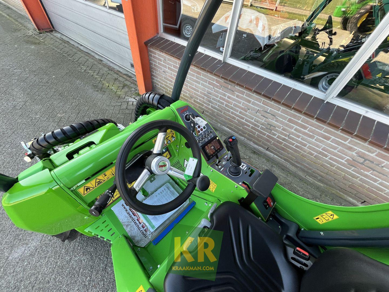 Valet de ferme Avant 645 TDL