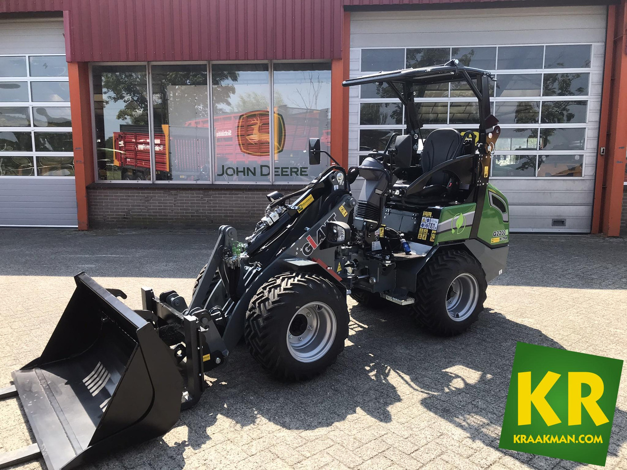 Valet de ferme G2200E Giant