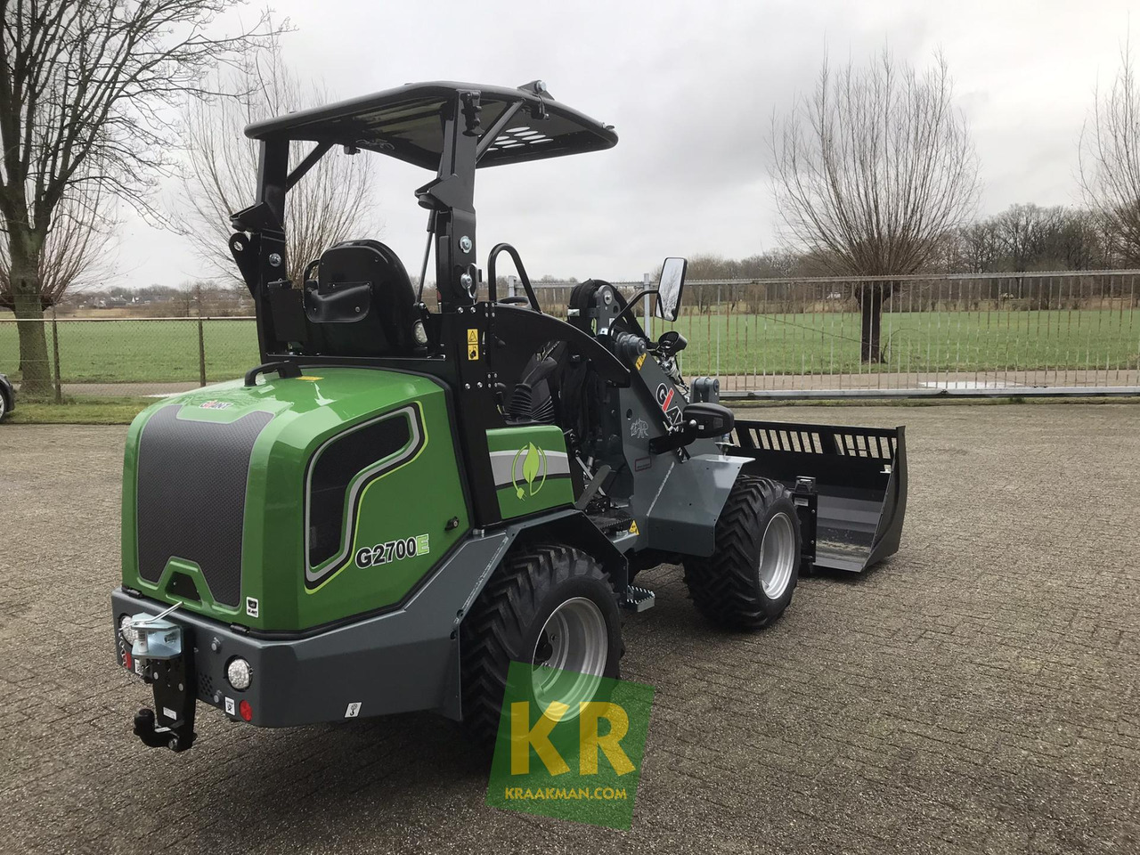 Valet de ferme G2700E Giant