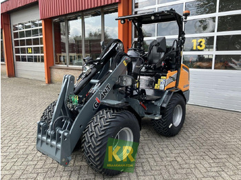 Valet de ferme G2700 HD Giant 