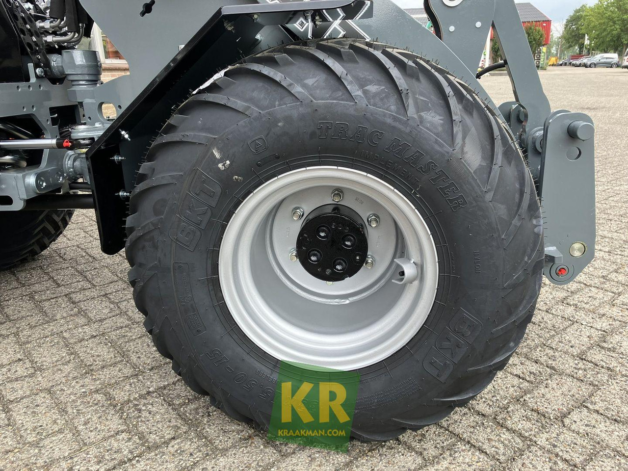 Valet de ferme G2700 HD Giant