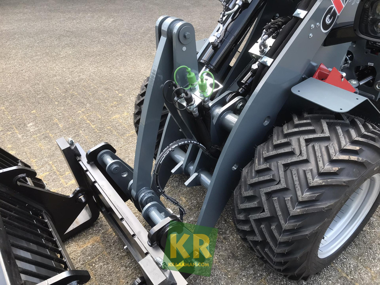 Valet de ferme Giant G2200E