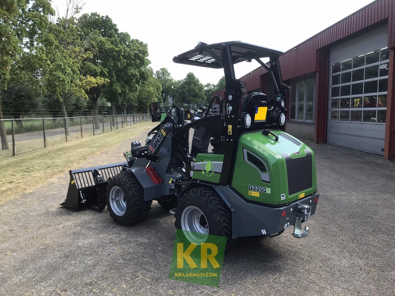 Valet de ferme Giant G2200E