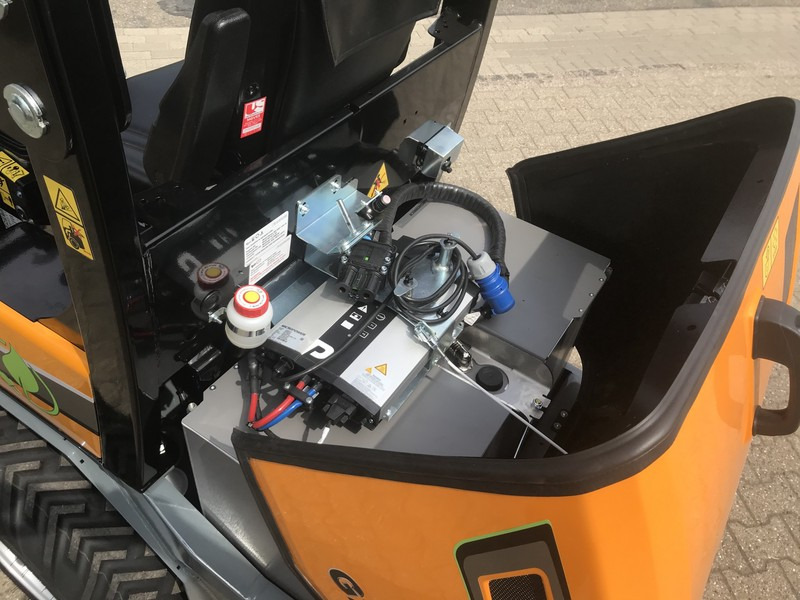 Valet de ferme Giant G2200E