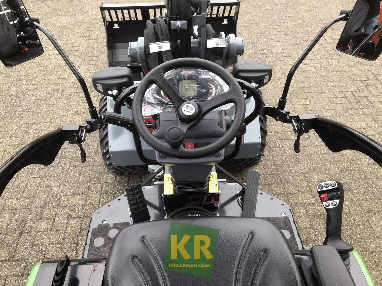 Valet de ferme Giant G2700E